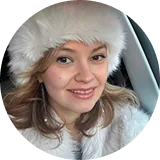 Анна Комарова
